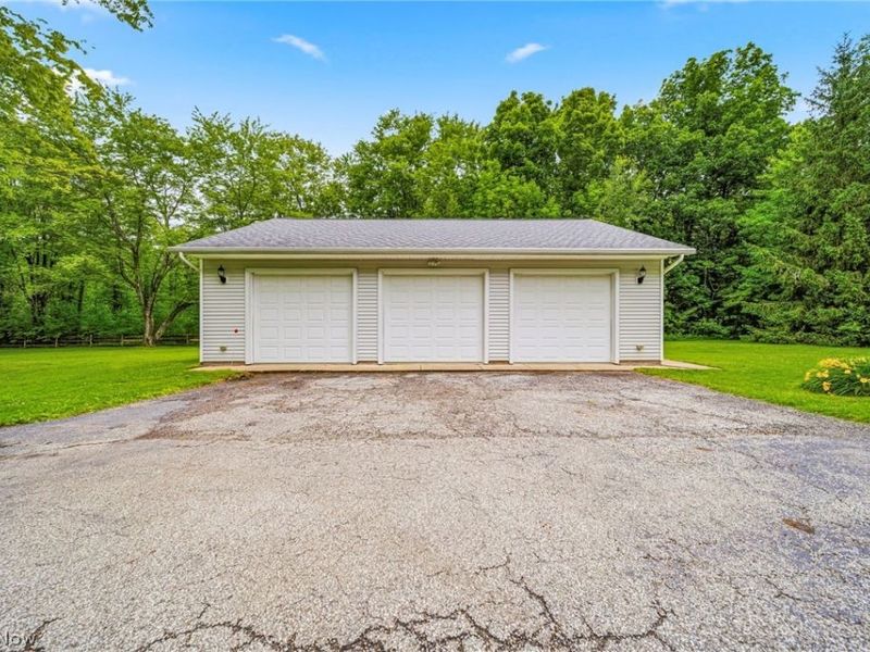1960 Dadeyville Road, Austinburg, OH 44010 Photo 9