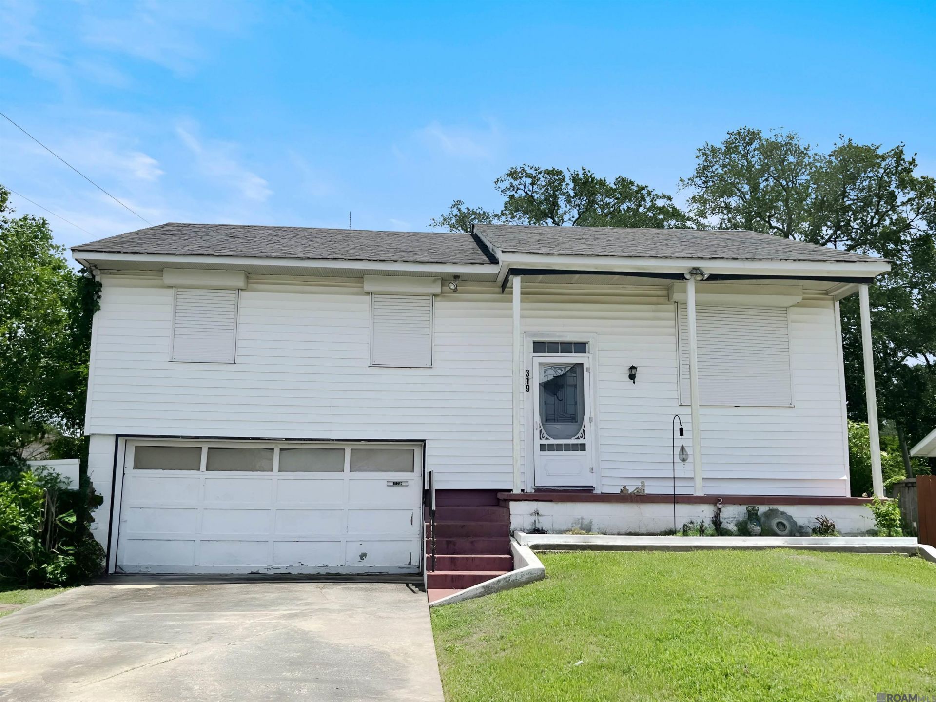 319 Amapola Circle, Terrytown, LA 70056 Main Photo