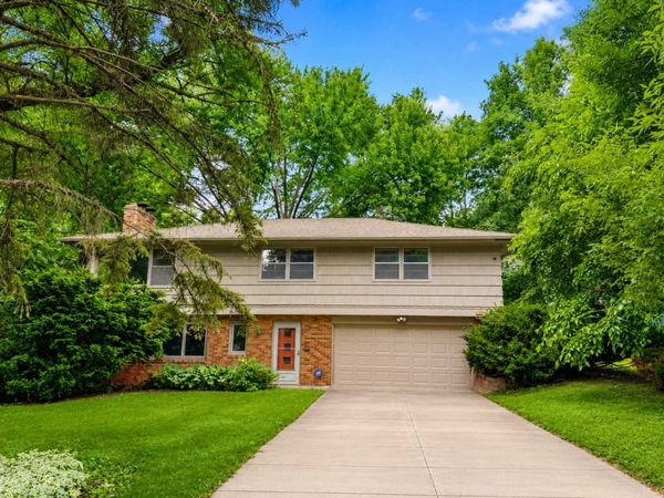 5104 Abercrombie Drive, Edina, MN 55439