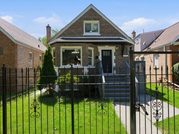 6604 S Rockwell Street , Chicago, IL 60629