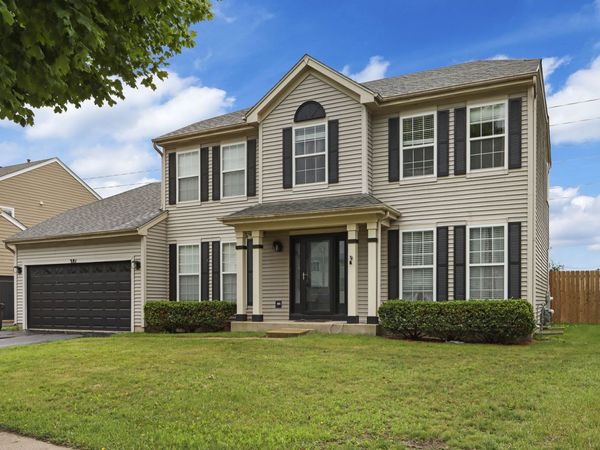 381 Warwick Lane , Lake In The Hills, IL 60156