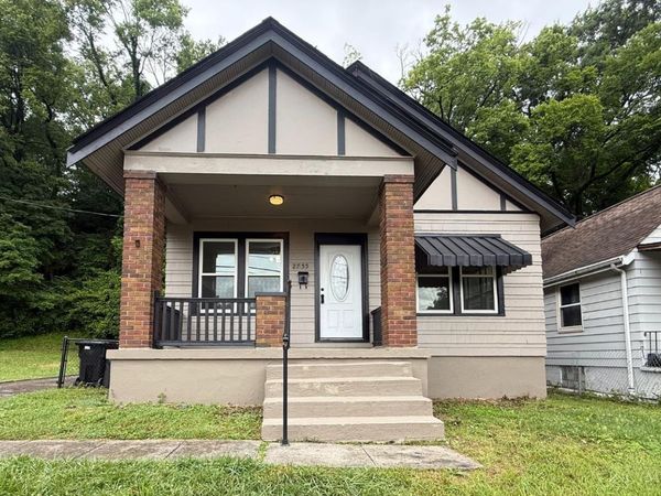 2755 Robert Avenue, Cincinnati, OH 45211