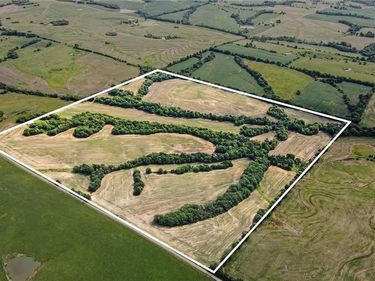 000 Cowsert Road, Braymer, MO 64624