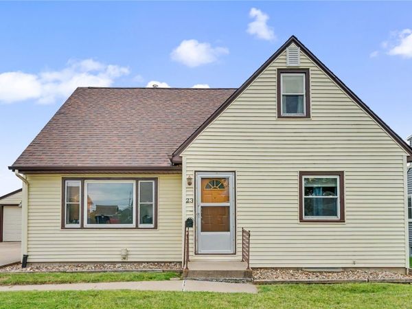 23 24th Avenue SW, Cedar Rapids, IA 52404