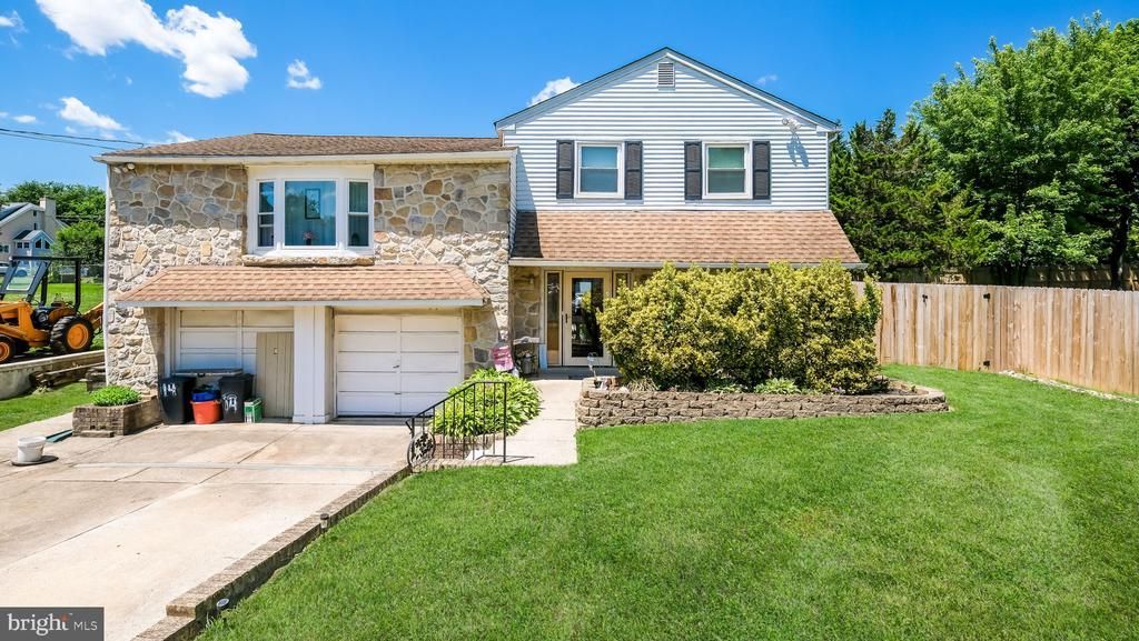 14 MCCARTHY AVENUE, LANGHORNE, PA 19047