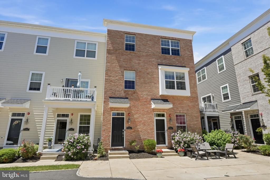 136B FLEET COURT, BENSALEM, PA 19020