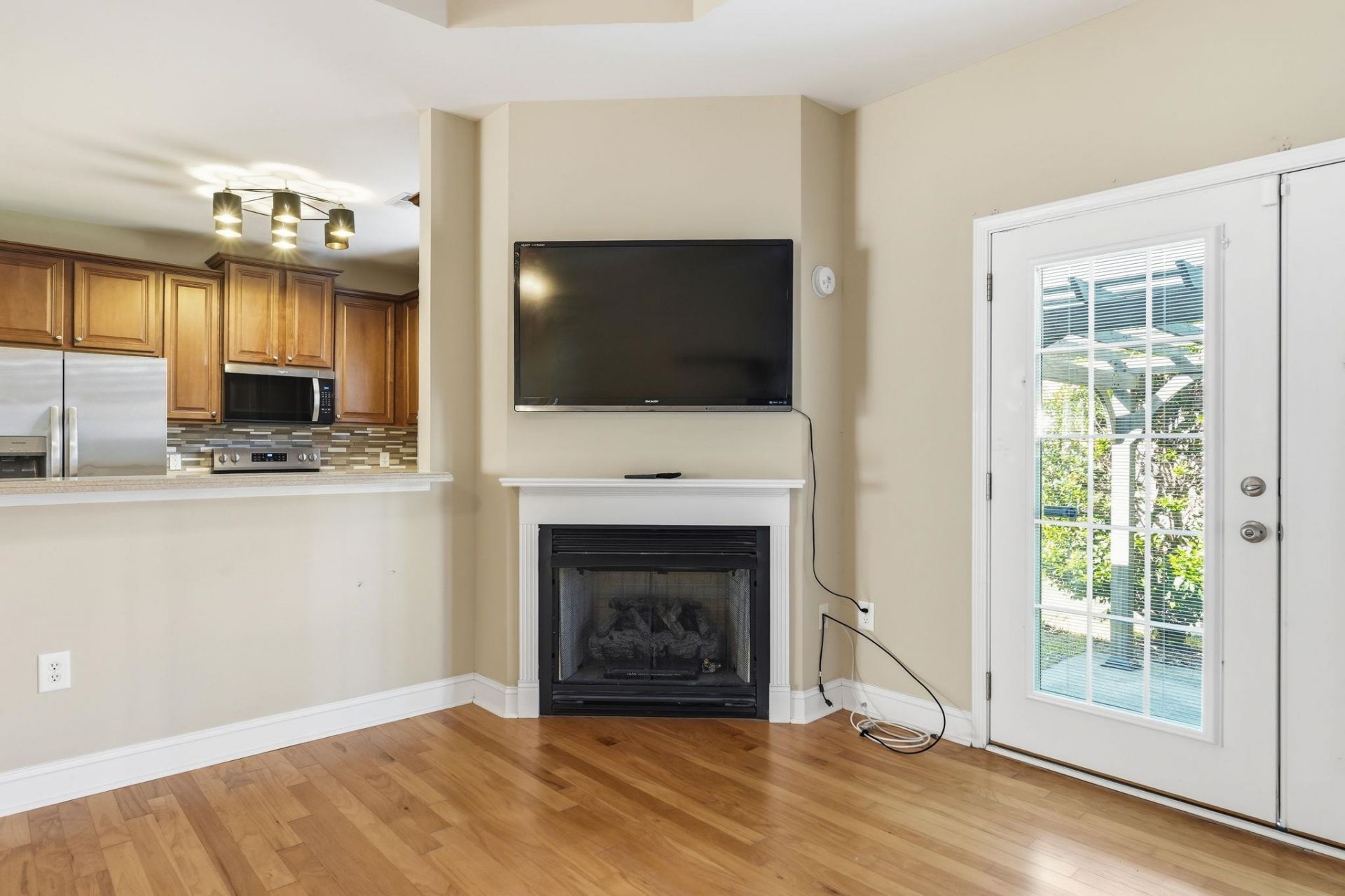 166 Preservation Dr.  Photo 4