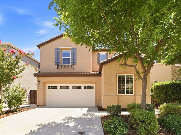 2016 Sycamore Grove Ln, Roseville, CA 95747
