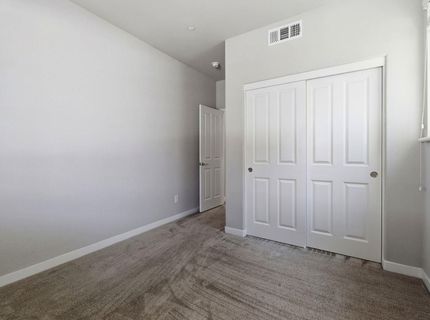 2016 Sycamore Grove Ln, Roseville, CA 95747 Photo
