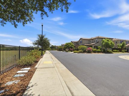 2016 Sycamore Grove Ln, Roseville, CA 95747 Photo
