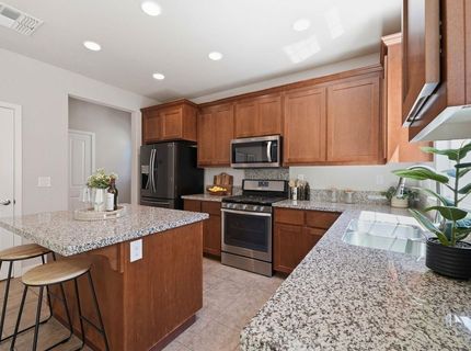 2016 Sycamore Grove Ln, Roseville, CA 95747 Photo