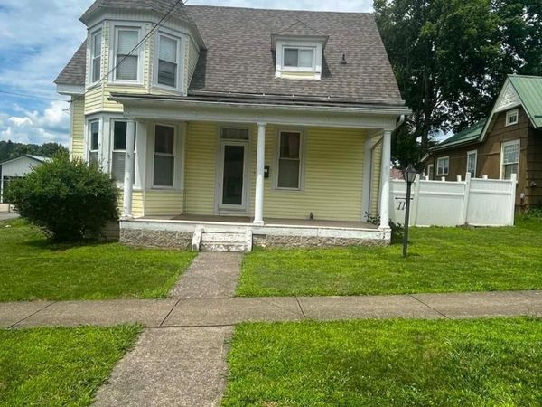 11 Park Street, Buckhannon, WV 26201