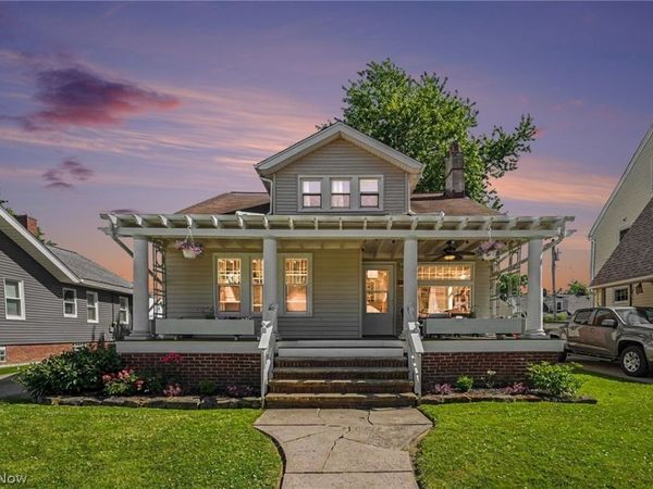 16901 Melgrave Avenue , Cleveland, OH 44135
