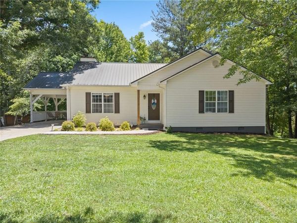18 Chickasaw Trail , Cleveland, GA 30528