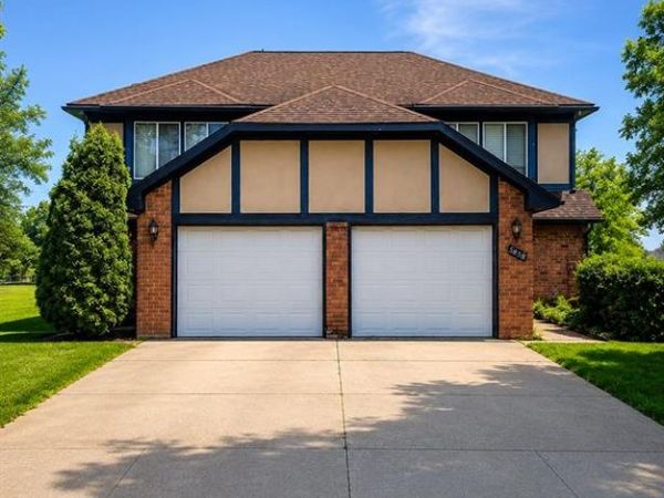 5858-5860 Niles Drive, Troy, MI 48098