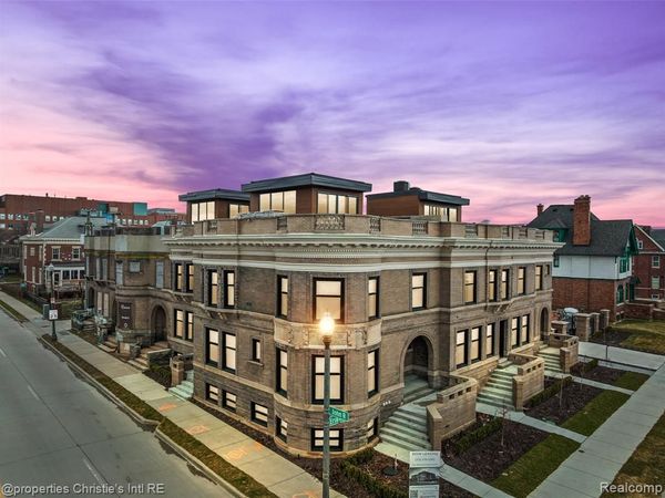 3412 JOHN R Street, Detroit, MI 48201