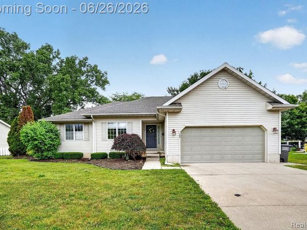 208 Carney Drive, Dundee Vlg, MI 48131