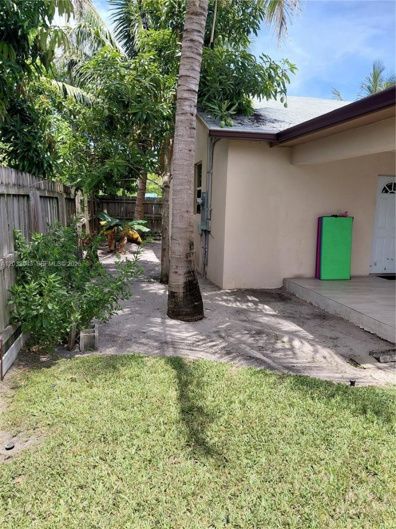 1307 SE Flamingo Dr , Lantana, FL 33462 Photo