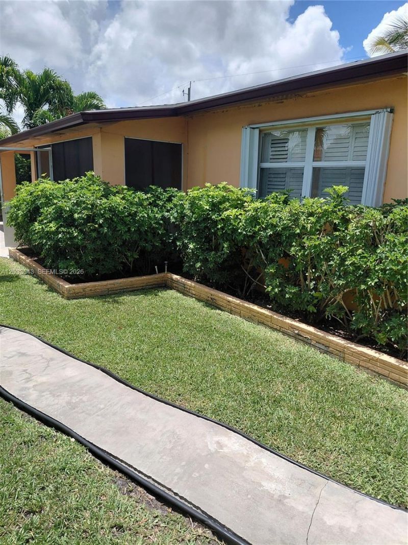 1307 SE Flamingo Dr , Lantana, FL 33462 Photo