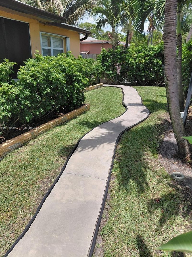 1307 SE Flamingo Dr , Lantana, FL 33462 Photo