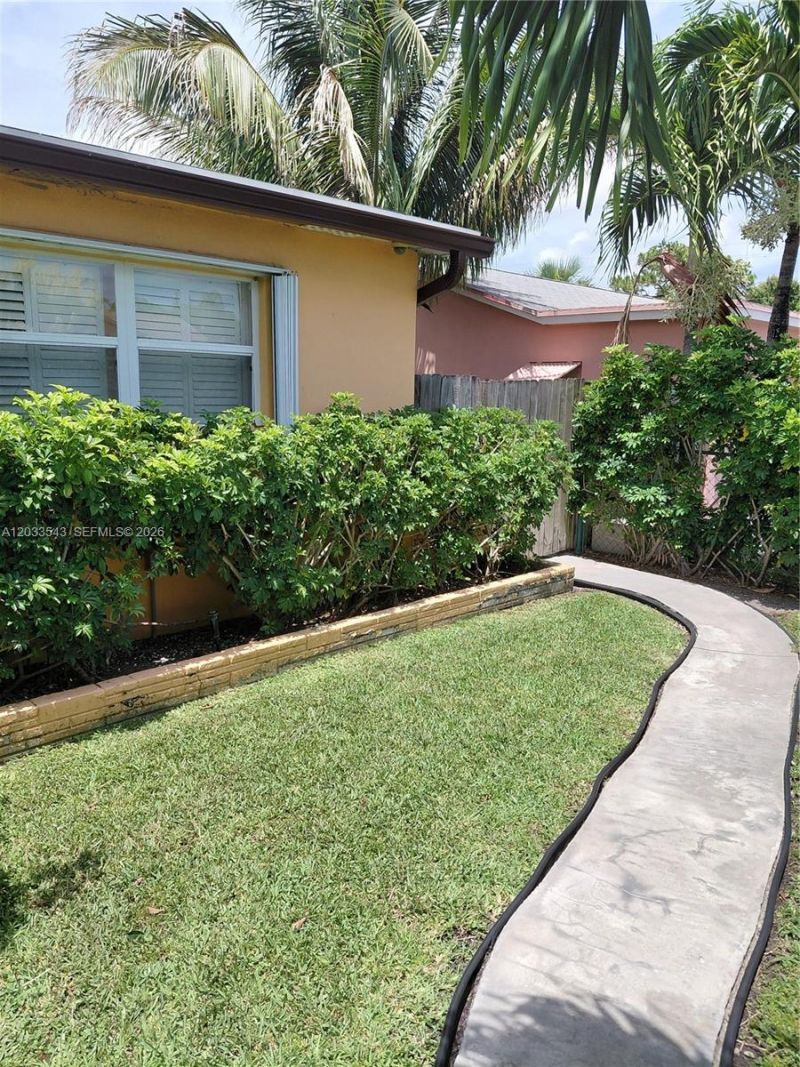 1307 SE Flamingo Dr , Lantana, FL 33462 Photo