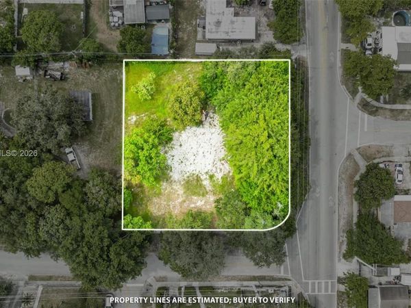 1585 NE 158th St , North Miami Beach, FL 33162