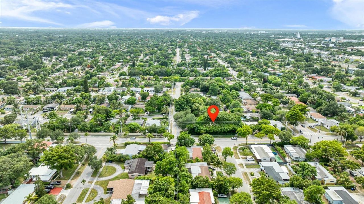 1585 NE 158th St , North Miami Beach, FL 33162 Photo