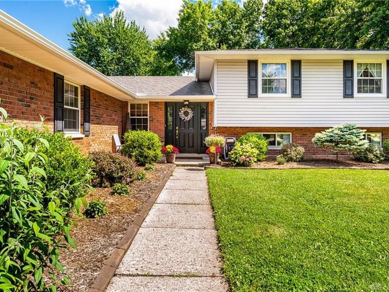 1130 Rustic Creek Drive, Dayton, OH 45458 Photo 2