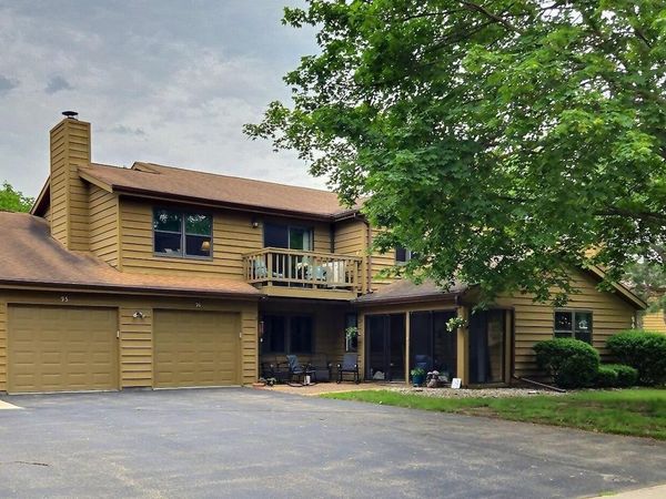 940 BABCOCK STREET, Unit 95, Neenah, WI 54956