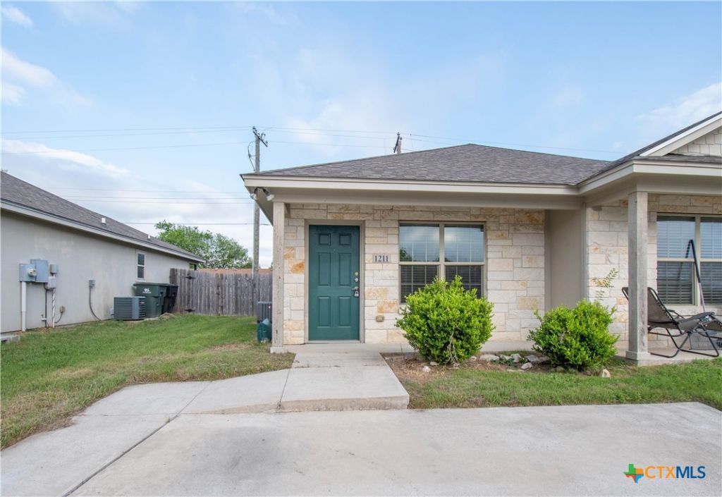 1211 Honor Lane, Temple, TX 76501 Main Photo