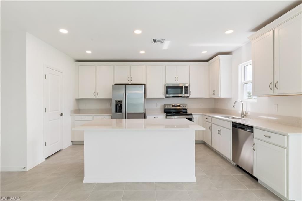 266 Lakeside Breeze Way, Lehigh Acres, FL 33936 Photo