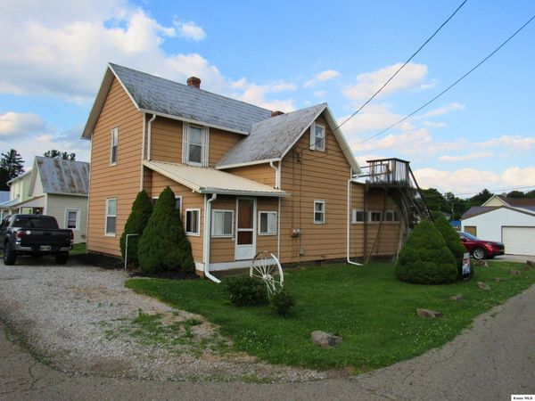 12366 Cotton St, Howard, OH 43028