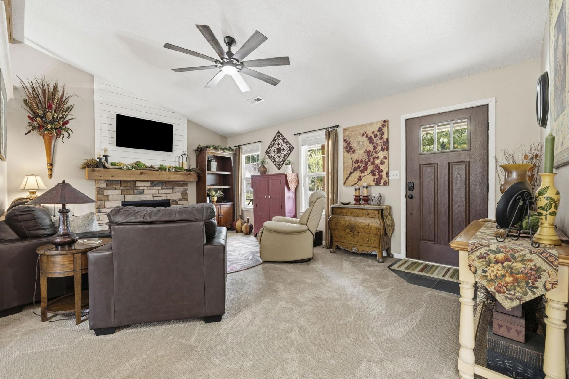 1319 Carolina Wren Ln. Photo 8