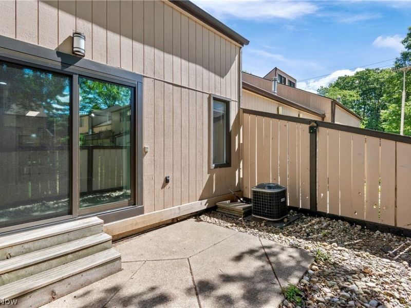 622 James Avenue, Cuyahoga Falls, OH 44221 Photo 3