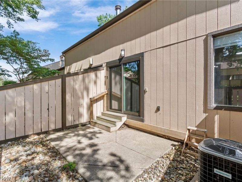 622 James Avenue, Cuyahoga Falls, OH 44221 Photo 4