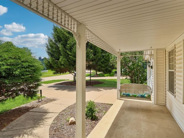 14025 Summit Drive, Clive, IA 50325