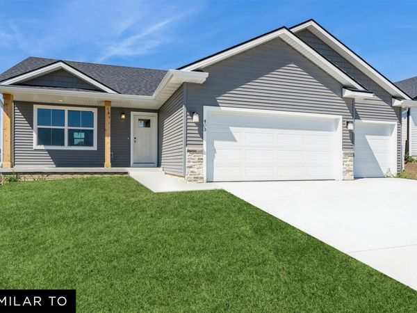1904 E Clinton Place, Indianola, IA 50125