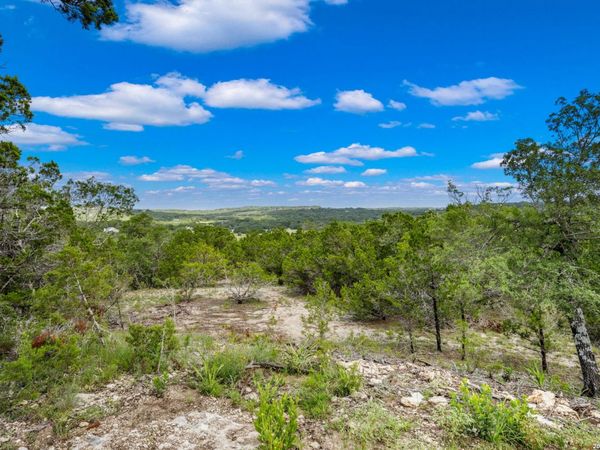 335 Shepherds Ranch, Bulverde, TX 78163