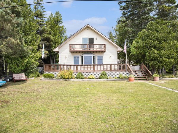 1445 US-2, St. Ignace, MI 49781
