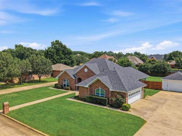 2502 Evelyn Road, Whitesboro, TX 76273