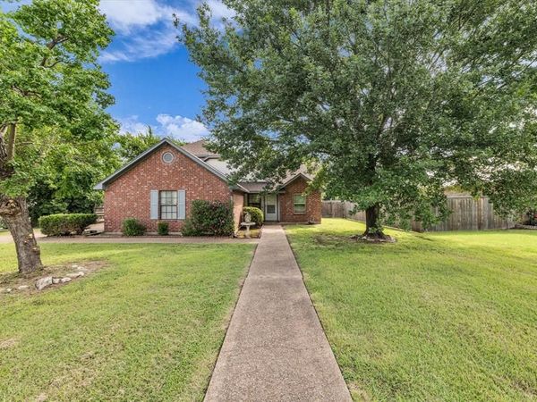 115 Turtle Cove Drive, Elm Mott, TX 76640