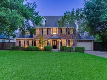5830 Meaders Lane, Dallas, TX 75230