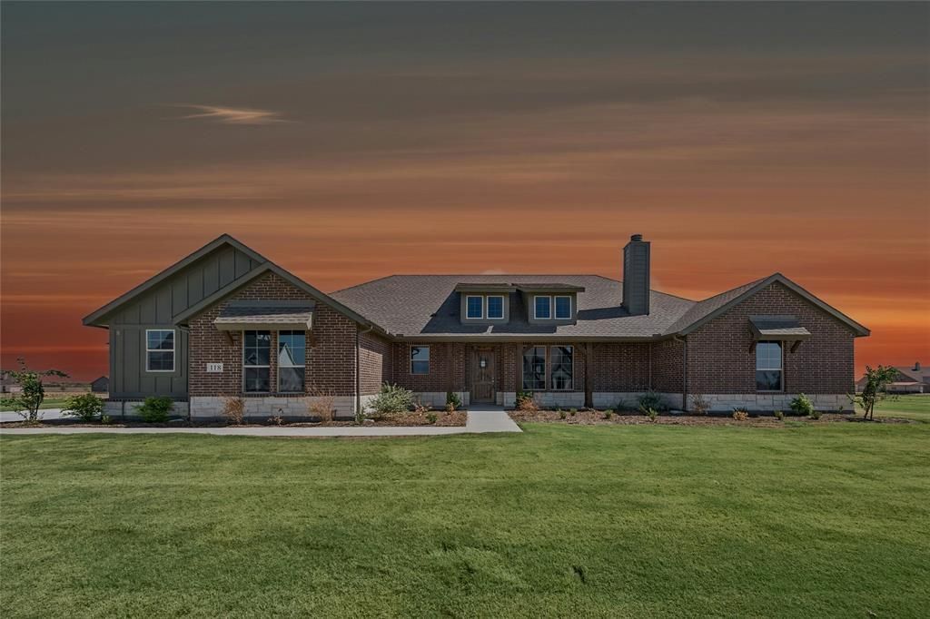 118 Sunny Side Road, Valley View, TX 76272 Main Photo