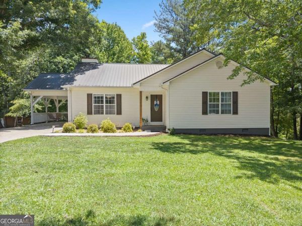 18 Chickasaw Trail, Cleveland, GA 30528