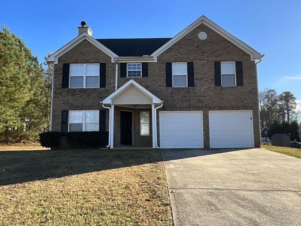 2043 Newton Estates Drive, Ellenwood, GA 30294