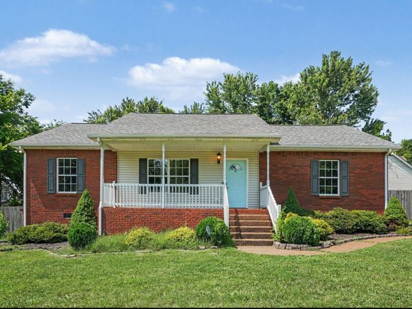 187 S Palmers Chapel Rd , White House, TN 37188