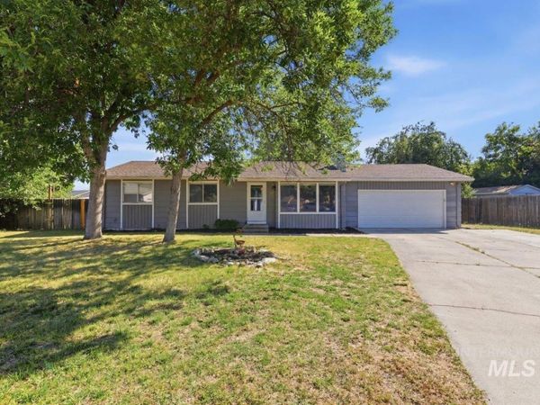 8734 Austin, Garden City, ID 83714