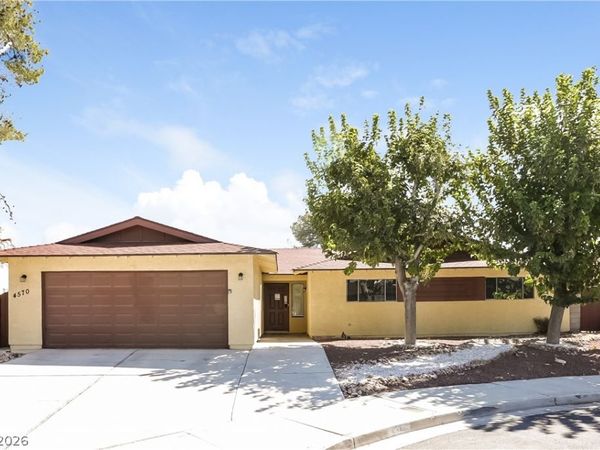 4570 Paseo El Rio Drive , Las Vegas, NV 89121