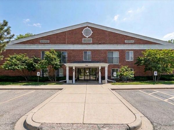 800 Ridge Road, Unit 117, Wilmette, IL 60091