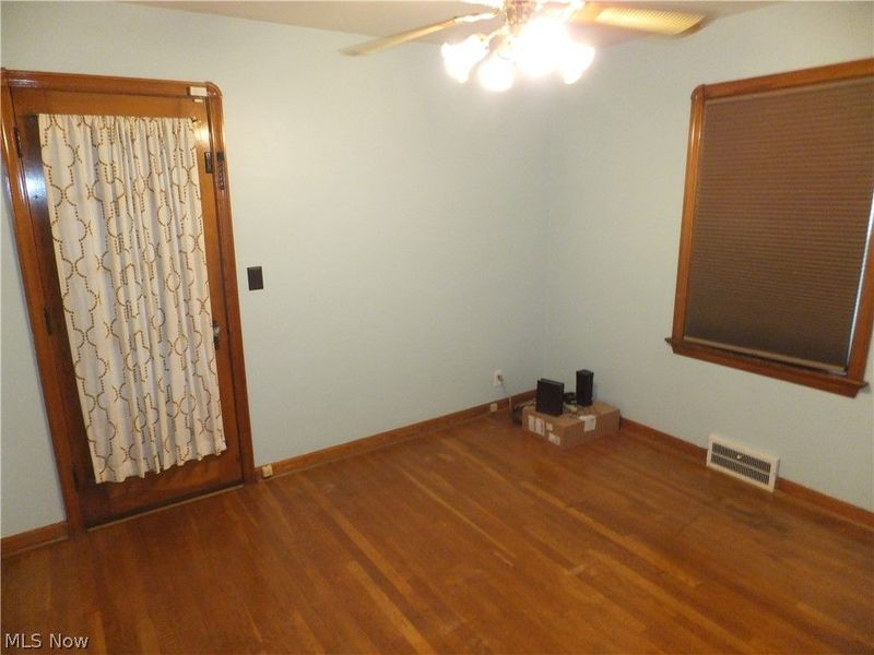 6102 Orchard Grove Avenue, Cleveland, OH 44144 Photo 10